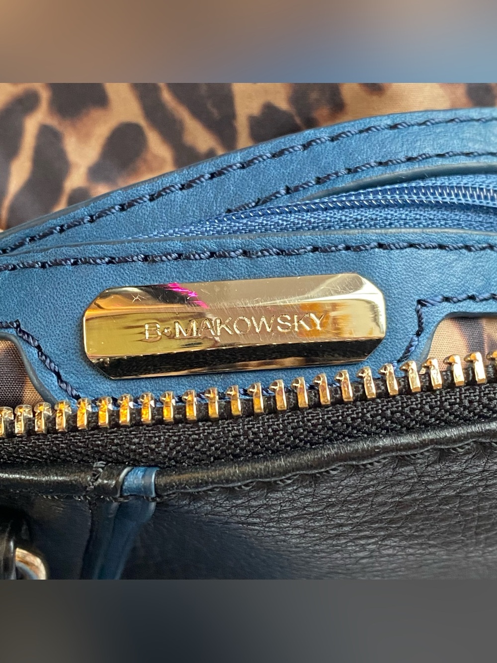 B Makowsky Black/ Blue Downtown Pebbled Leather Crossbody Satchel Purse - Picture 10 of 16
